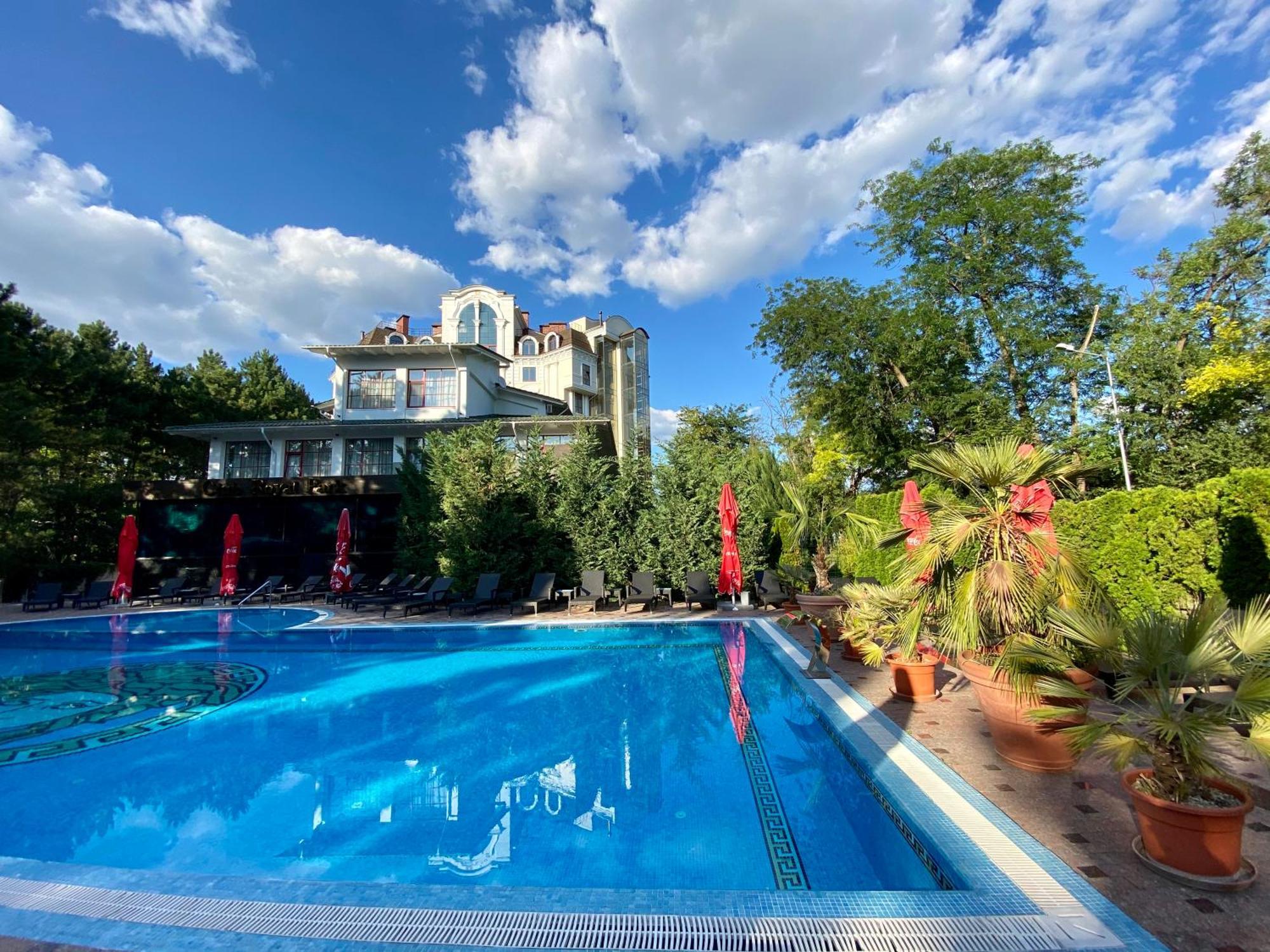 Hotel Royal Park Kišiněv Exteriér fotografie